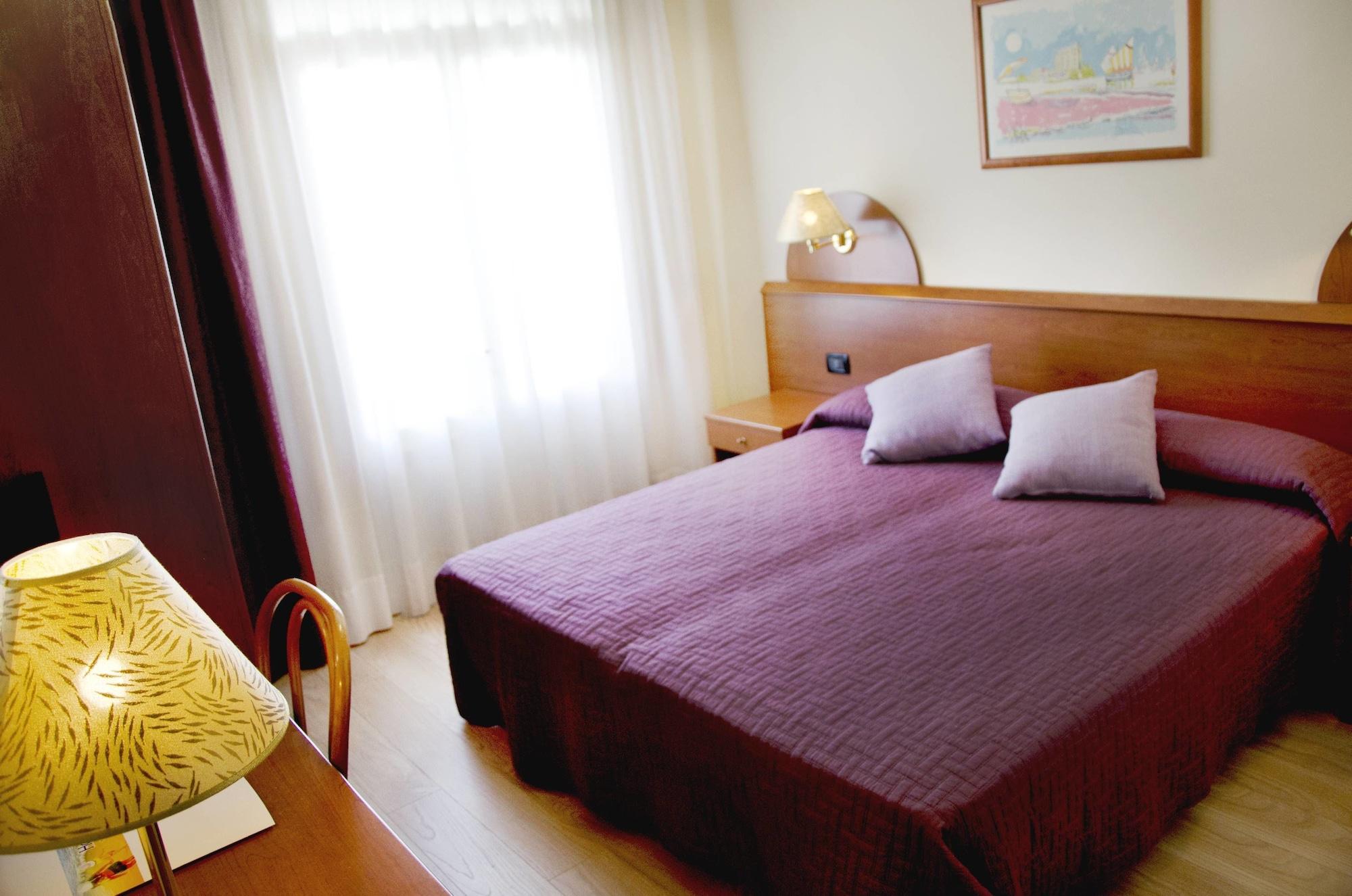 Hotel Sole Соттомарина Экстерьер фото