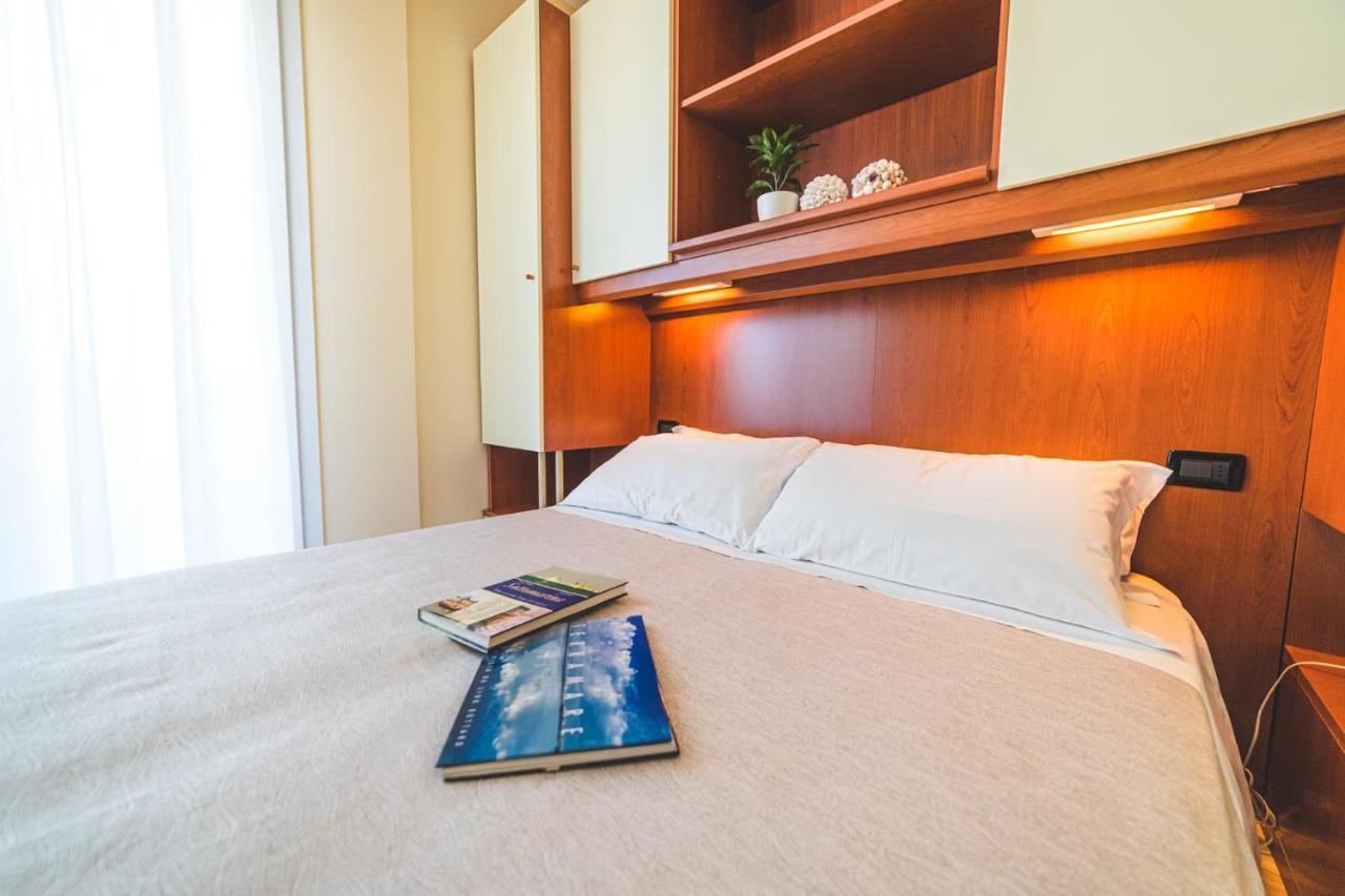 Hotel Sole Соттомарина Экстерьер фото