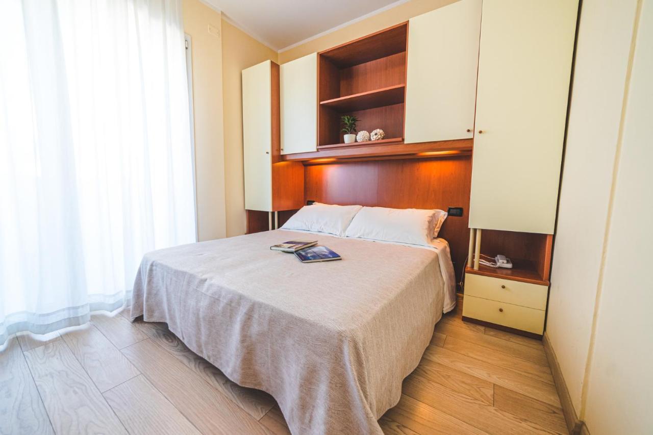 Hotel Sole Соттомарина Экстерьер фото