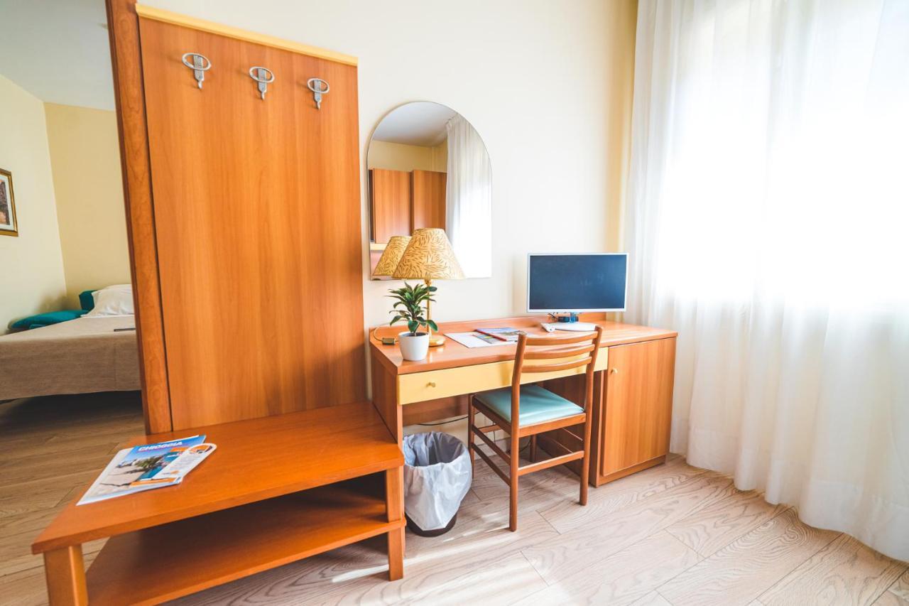 Hotel Sole Соттомарина Экстерьер фото