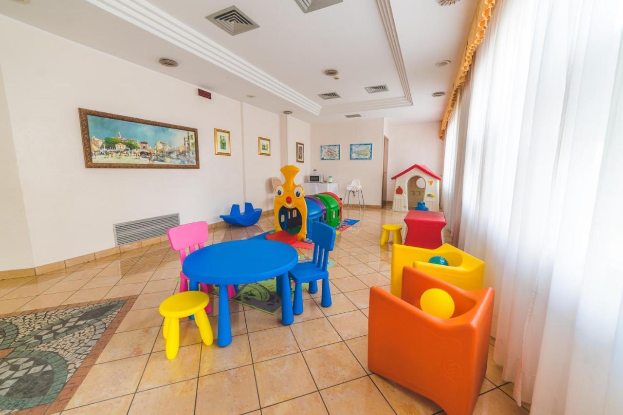 Hotel Sole Соттомарина Экстерьер фото