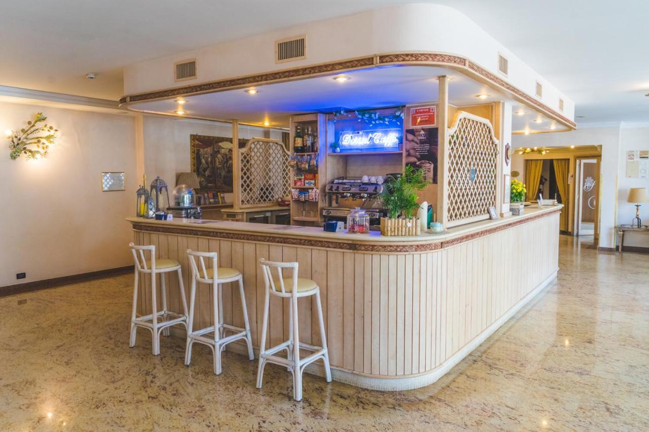 Hotel Sole Соттомарина Экстерьер фото