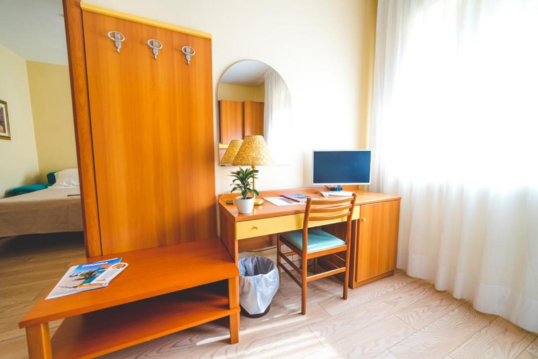 Hotel Sole Соттомарина Экстерьер фото